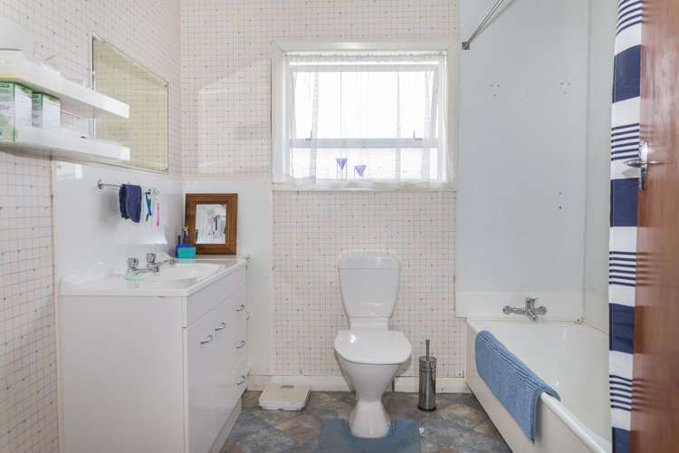 51 Allardice Street Dannevirke_11