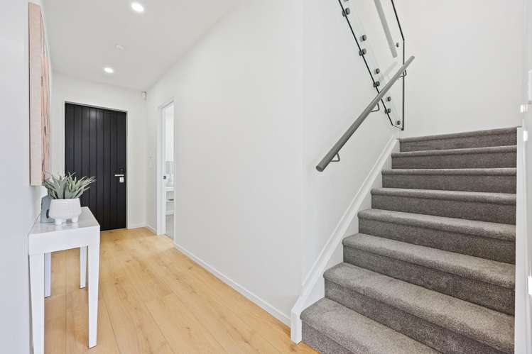 12B Butley Drive Farm Cove_15