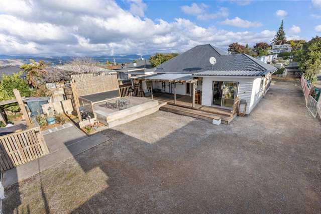 BIG SECTION. GREAT OUTDOOR LIVING.