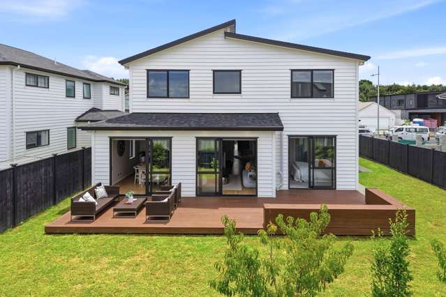 Captivating Coastal Living in Long Bay