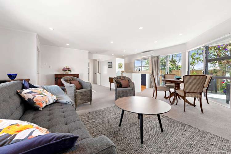 18/10 Gerard Way Saint Johns_6