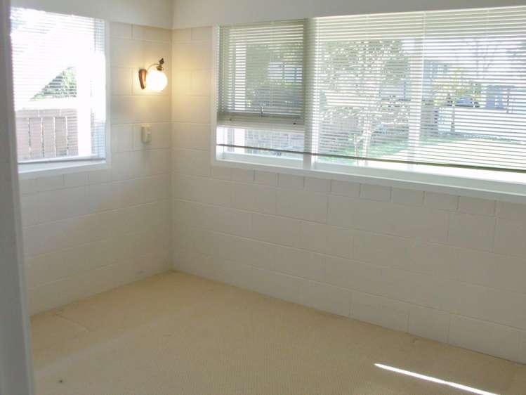 55 Gordon Avenue Forrest Hill_14