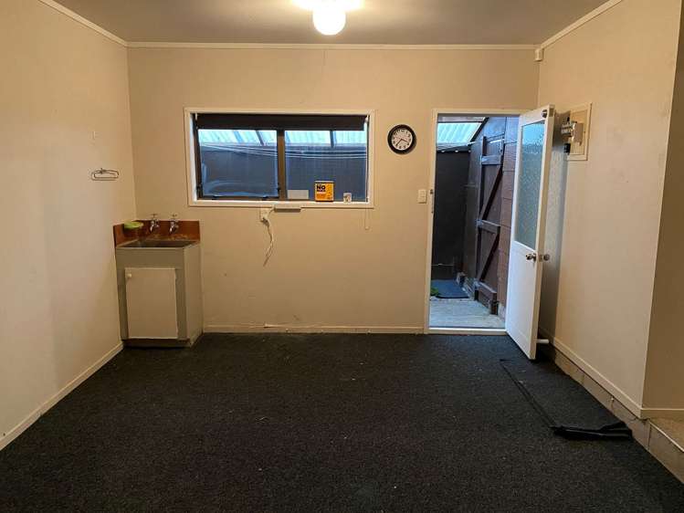 5/2A Short Street Papakura_9