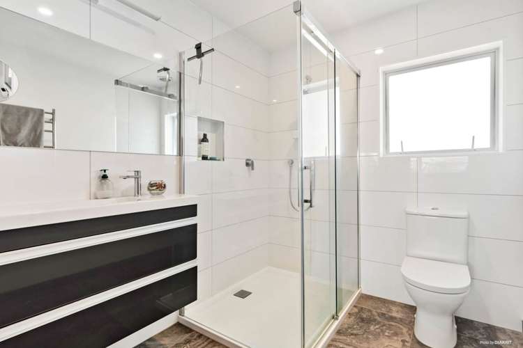 83 Fernhill Way Oteha_18