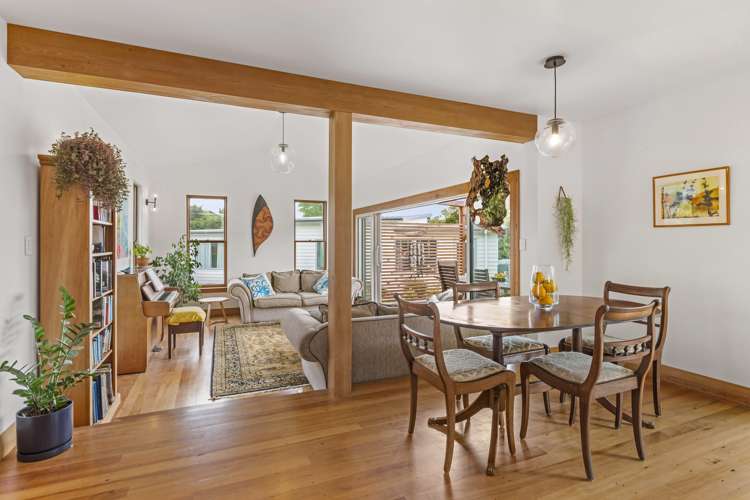 3 Nikau Park Raglan_6