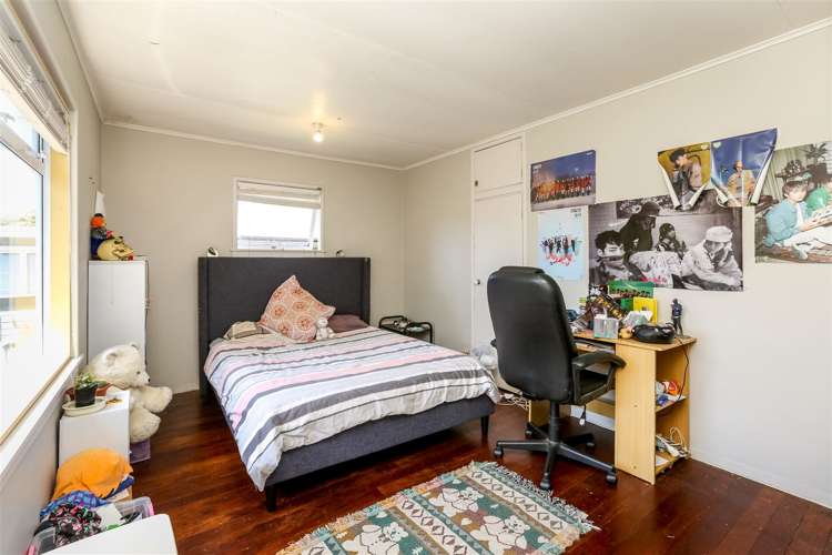 32 Lawry Street Blagdon_11