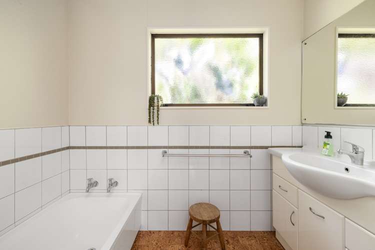 84b Jonathon Street Brookfield_11