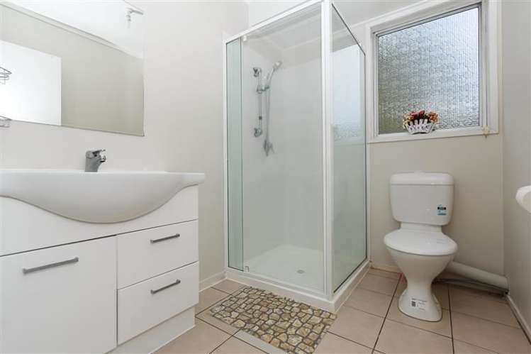 8 Israel Avenue Clover Park_6