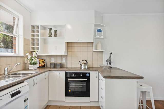 72b Onslow Avenue Epsom_2