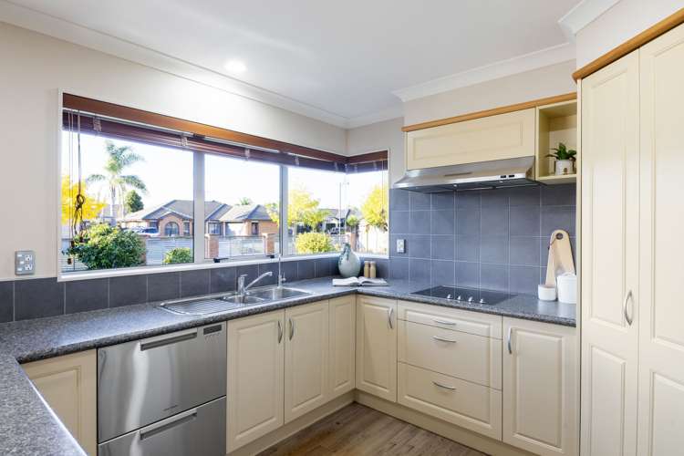 2 Miers Glade Rototuna North_10