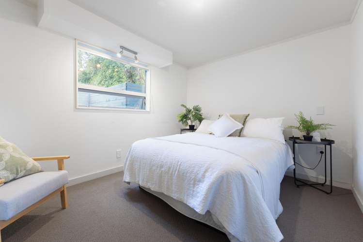 6 Menin Road Raumati South_17