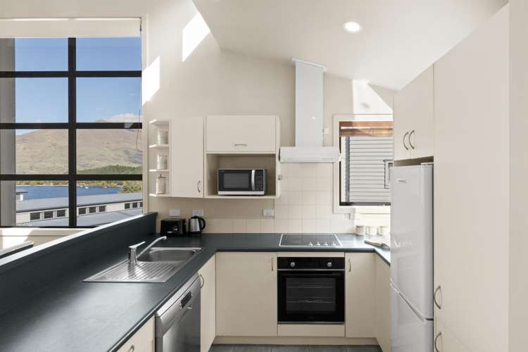18/239 Frankton Road_3