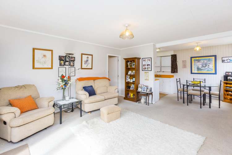 1/9 Denver Grove Totara Park_4