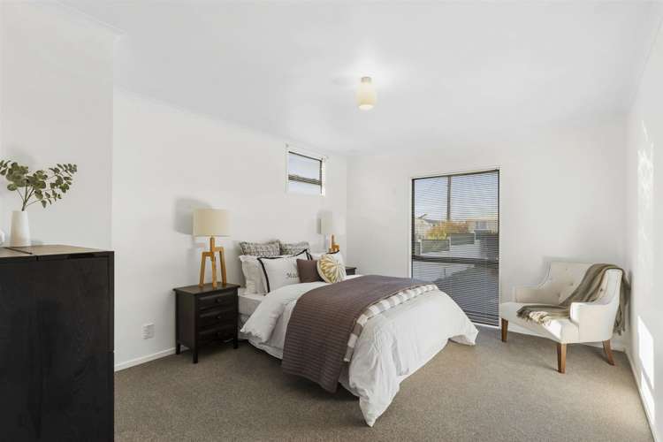 1/2 Graham Avenue Te Atatu Peninsula_10