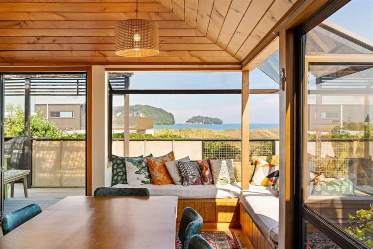 116 Saint Patricks Row Whangamata_15