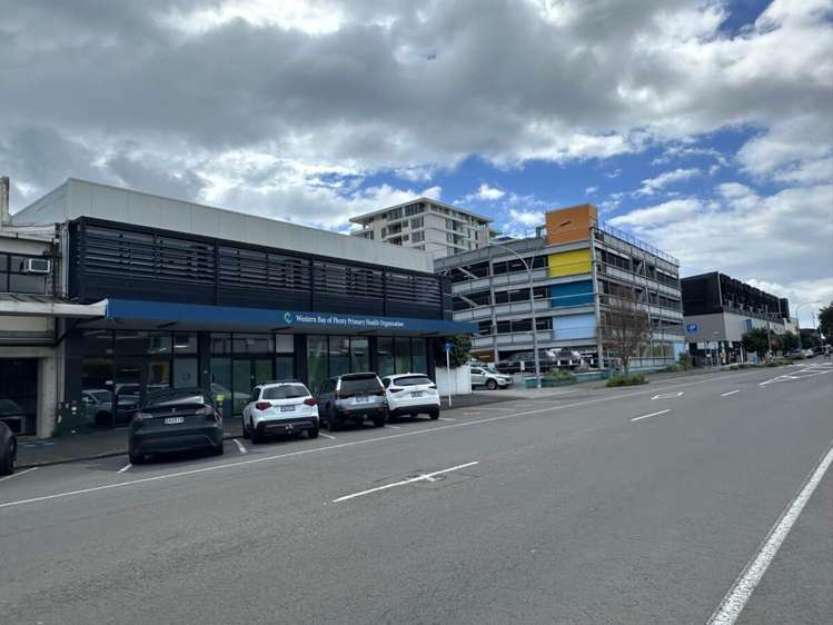 87 First Avenue Avenues_2
