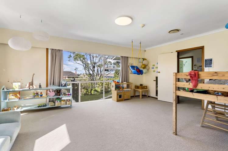 6 Folkestone Street Murrays Bay_9