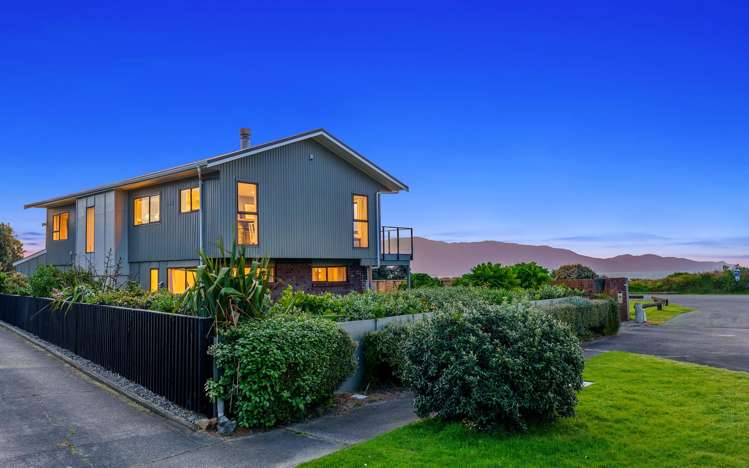 31 Oratia Street Waikanae Beach_25