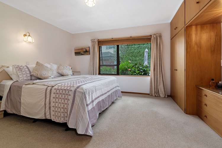 2/2 Law Street Torbay_11