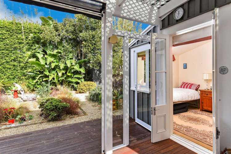 6 Kapai Road Devonport_8