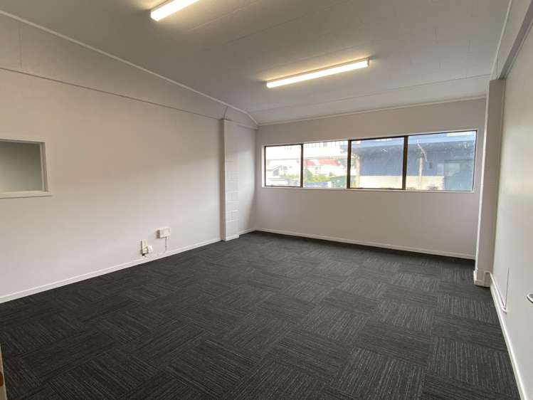 Unit 5/8-10 Firth Street Drury_3