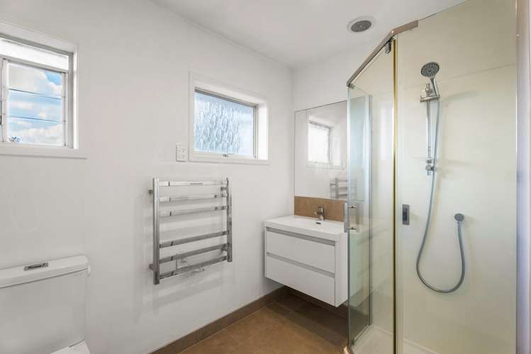 2/71 Bentley Avenue Glenfield_5