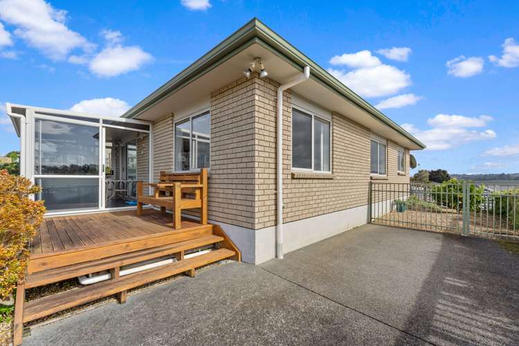 27/8 Village Place Tuakau_19