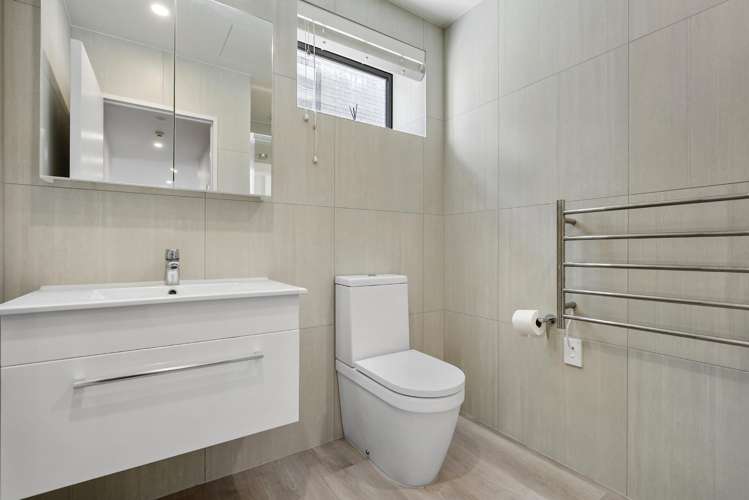 101/36c Greenslade Crescent Northcote_10