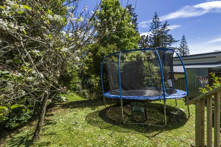 93 Fairclough Road Beach Haven_14