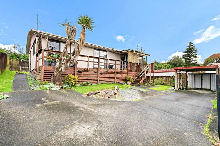 2/13 Shifnal Drive_0