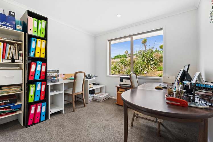 1518 Old North Road Helensville_19