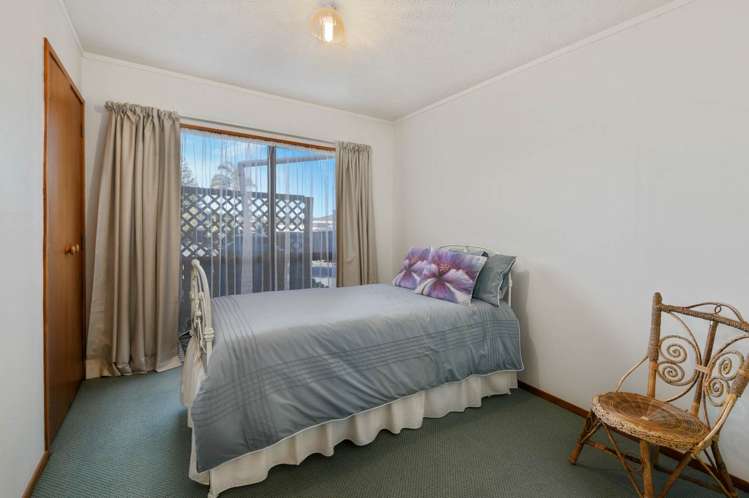 110m Grey Street Onehunga_11