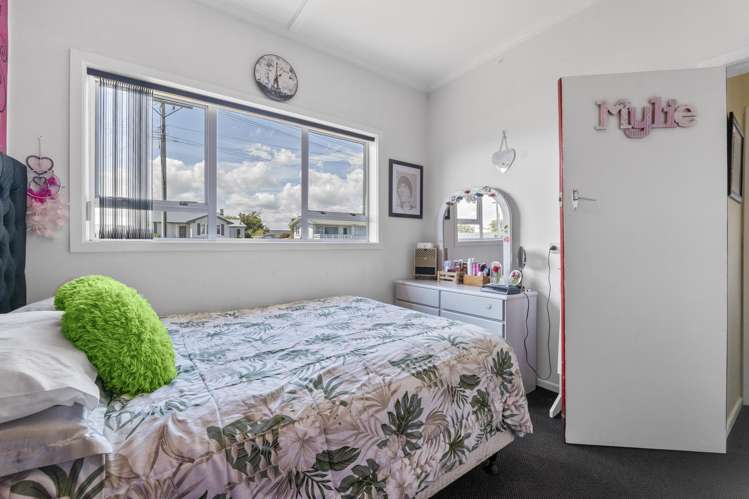 49 Burns Street Hawera_7