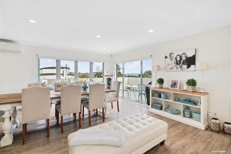 61 Alec Craig Way Gulf Harbour_10