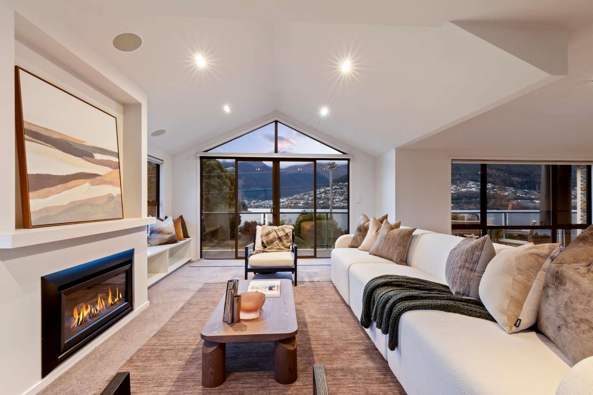 660 Peninsula Road Kelvin Heights_0