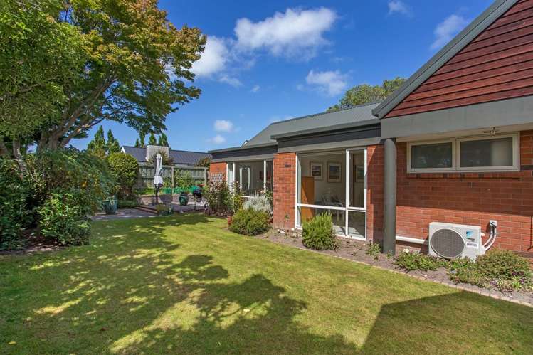 32B Bryndwr Road Fendalton_13