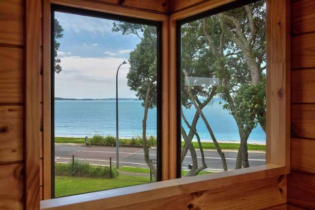 33 The Esplanade Eastern Beach_1