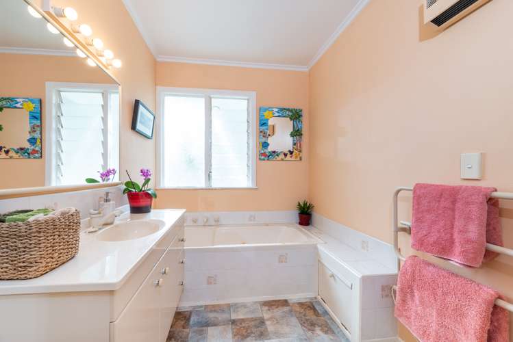25 Catalina Crescent Forrest Hill_12