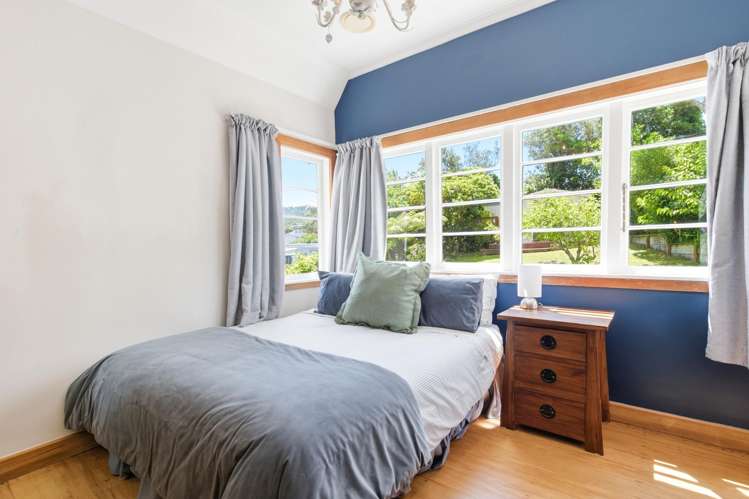 17 and 19 Benares Street Khandallah_17