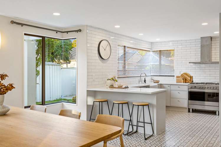 1/31 Eversleigh Road Belmont_1