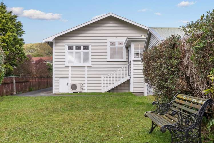 4 Collier Avenue Karori_7