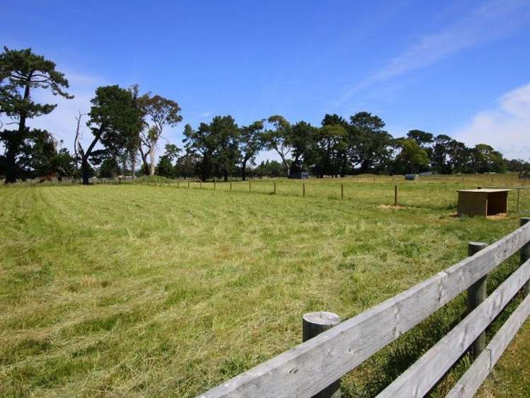 55 Welch Road Opaki_20