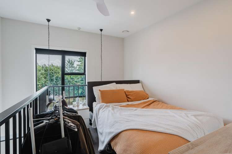 102/2 Village Quarter Lane_5