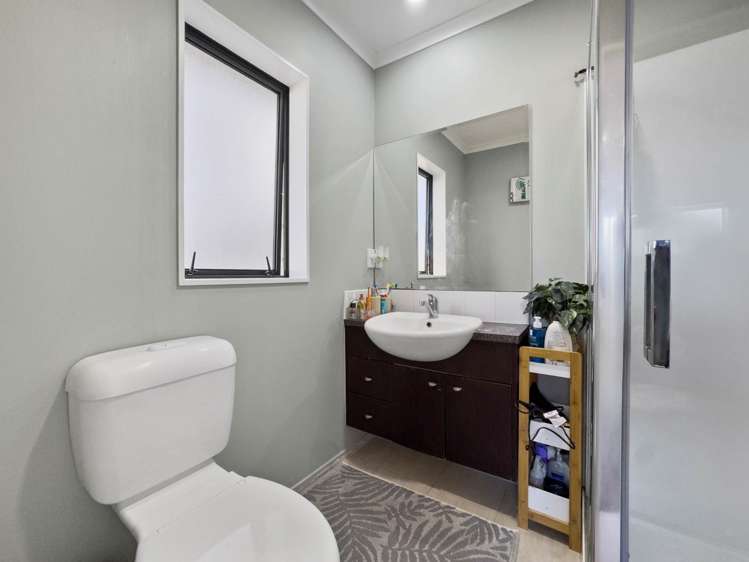 36 Turnberry Drive Wattle Downs_16