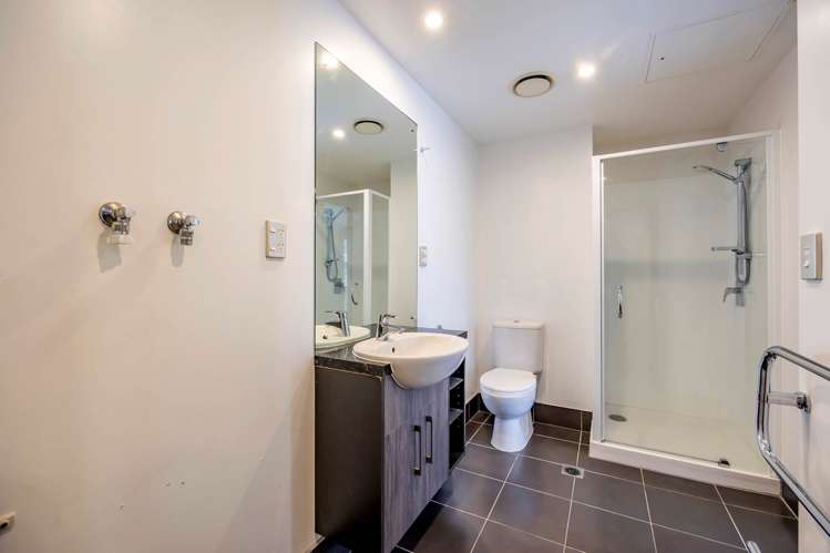 701/74 Albert Street City Centre_9