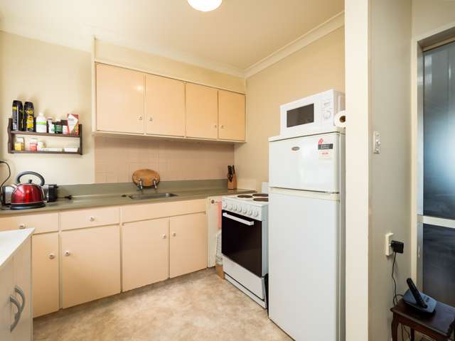 3/10 Lane Street Woolston_3