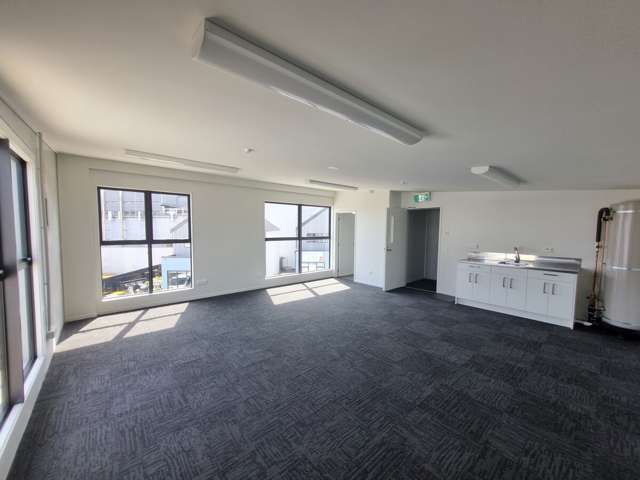 16&17/8 Laurenson Road Hobsonville_2