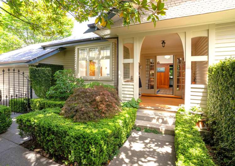 11 Idris Road_0
