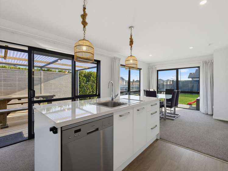 10 Kemble Drive_1