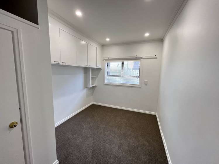 5 The Parade Bucklands Beach_19